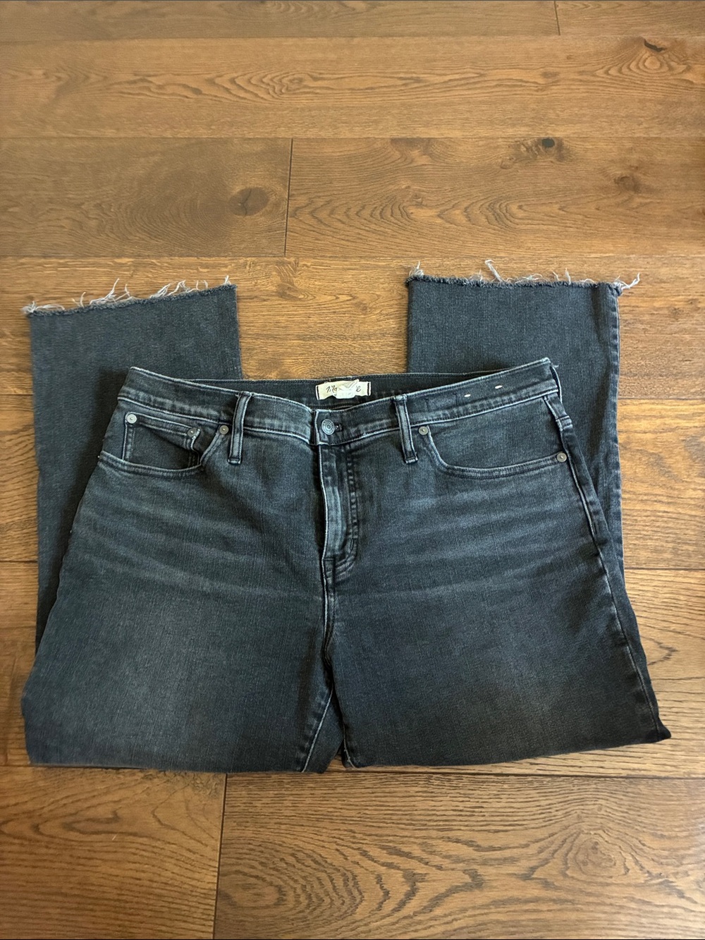 Mid-Rise Kick-out Black Denim Jeans